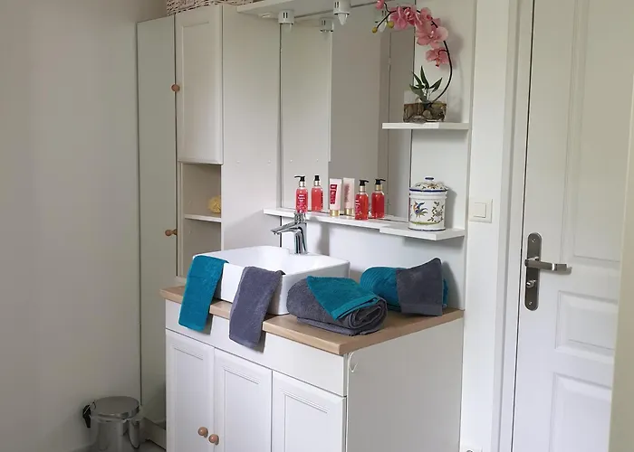 Logement Independant Chez L\'Habitant, Situe Dans Les Pyrenees