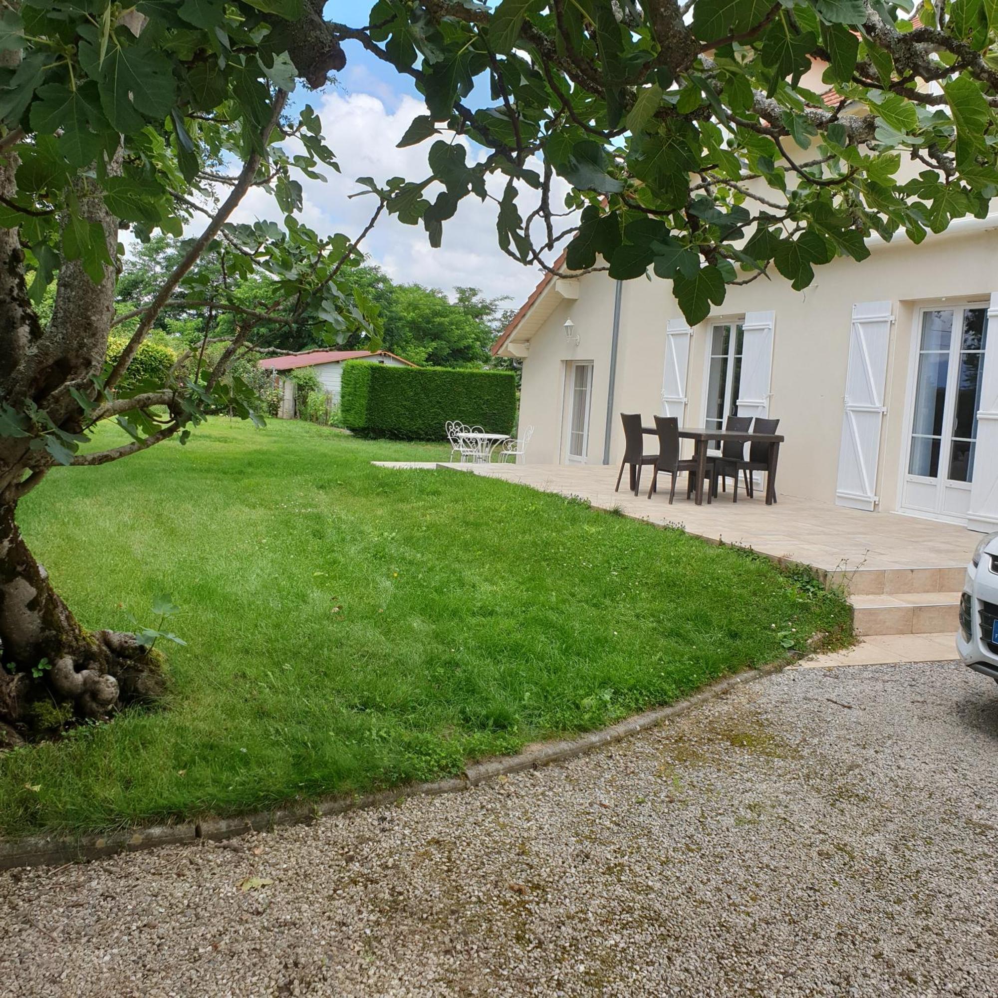 Independant Chez L'habitant, Situe Dans Les Pyrenees Homestay