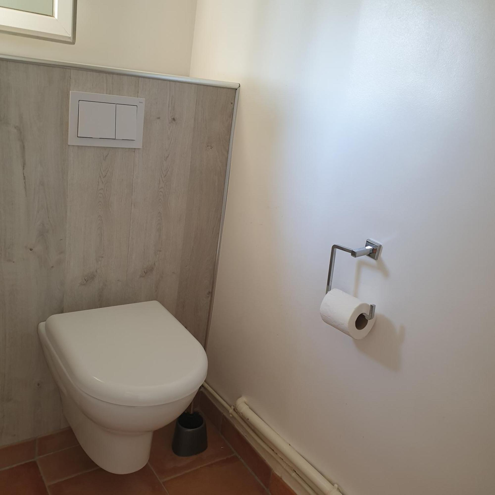 Independant Chez L'habitant, Situe Dans Les Pyrenees Homestay